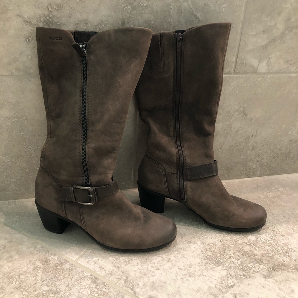 Ecco Boots